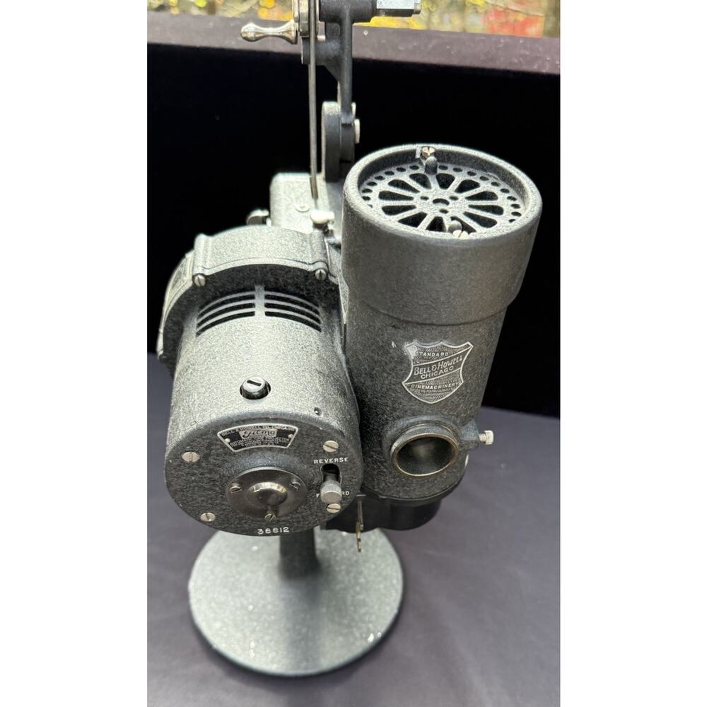 Antique Rare 1920’s BELL & HOWELL 16mm CINEMA PROJECTOR Untested As Is